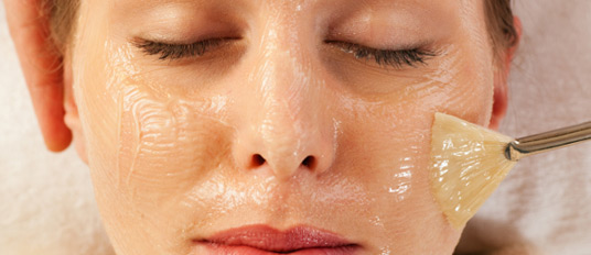 Já pensou em retirar aquelas manchas ou marcas de expressão que te incomodam tanto, sem sofrimento? E pertinho da sua casa em Taguatinga, na M Norte?