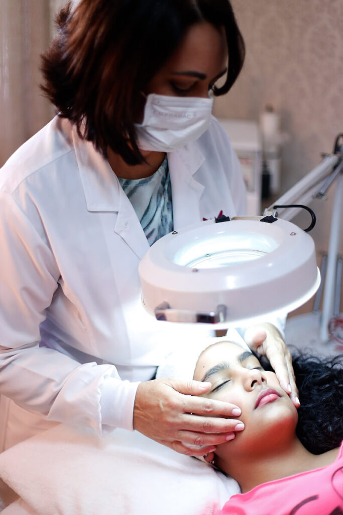 Depilação facial com linha maio 23, 2022 Studio Sandra Martins de Estética Facial Depilação facial com linha maio 23, 2022 Studio Sandra Martins de Estética Facial