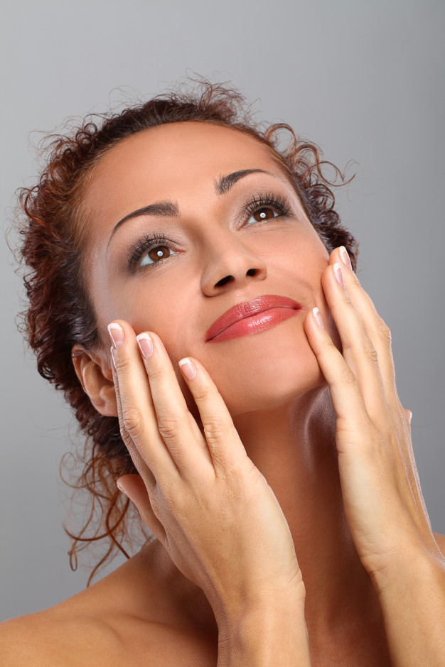 Harmonização facial de papada, pescoço e colo com microagulhamento maio 21, 2022 Studio Sandra Martins de Estética Facial Harmonização facial de papada, pescoço e colo com microagulhamento maio 21, 2022 Studio Sandra Martins de Estética Facial