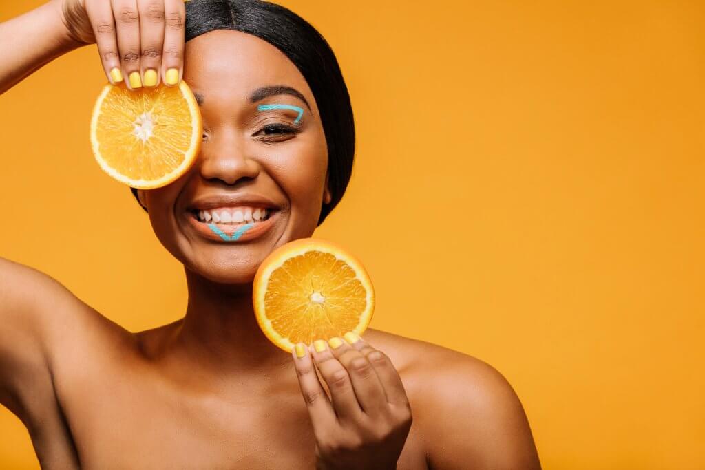 Tratamento de revitalização facial com aplicação de vitamina C abril 28, 2024 Studio Sandra Martins de Estética Facial