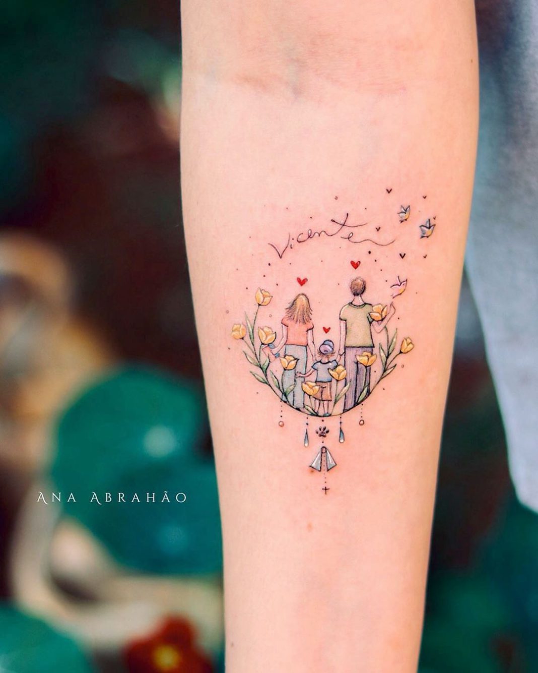 84 inspirações de tatuagens femininas para fazer em 2022. As tatuagens mais lindas que você vai ver hoje, e tudo isso para te inspirar na sua próxima tattoo. E não esqueça de sempre cuidar da saúde da sua pele pré e pós tatuagem!