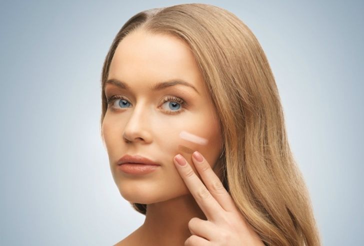 O rosto é o reflexo da nossa saúde. Saiba como deixar o rosto bonito com dicas e também tratamentos estéticos faciais como microagulhamento, clareamento facial, rejuvenescimento e até mesmo com a limpeza de pele!