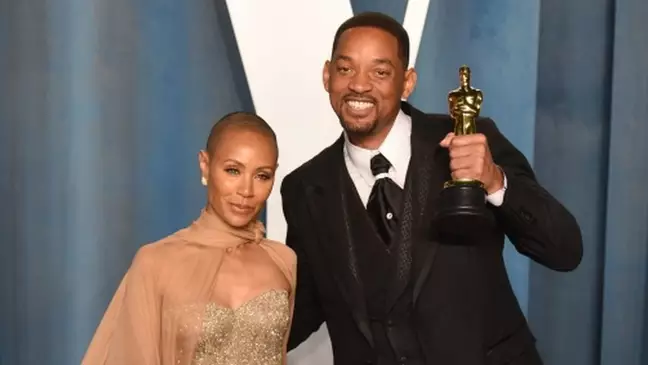 Alopecia: o que é a condição capilar que motivou agressão de Will Smith a Chris Rock no Oscar, por conta das falhas capilares causadas pela doença, Pinkett Smith, mulher do ator de Hollywood, decidiu raspar a cabeça.